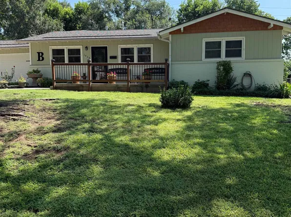 1428 N Golf St, Augusta, KS 67010