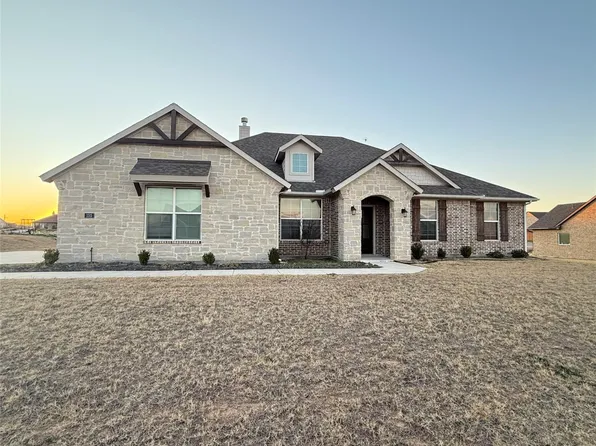 155 Spanish Moss Trl, Rhome, TX 76078