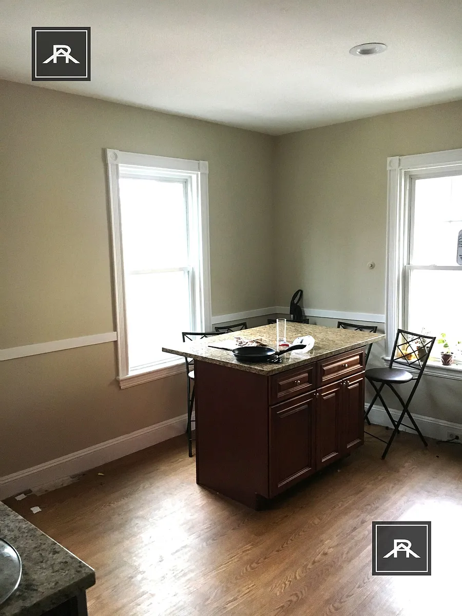 Building Photo - 15-17 Putnam Ave #17