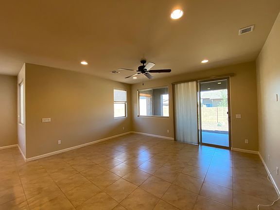 7755_E_Lavender_Loop_Living_08072020
