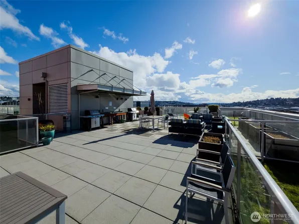 1760 NW 56th Street #309, Seattle, WA 98107
