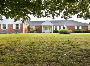 7 Tanglewood Rd, New Hartford, NY 13413