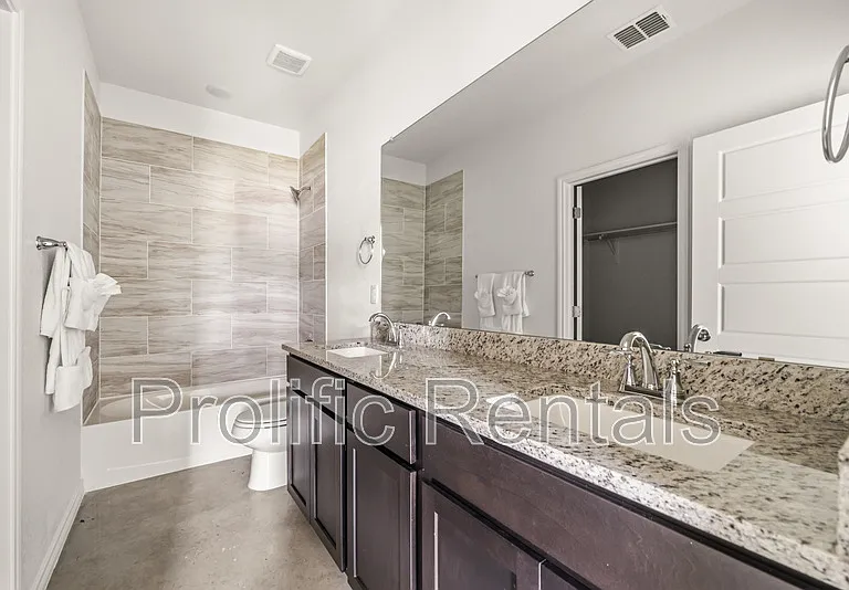 8901 Prickly Ash Dr #B — Photo 14