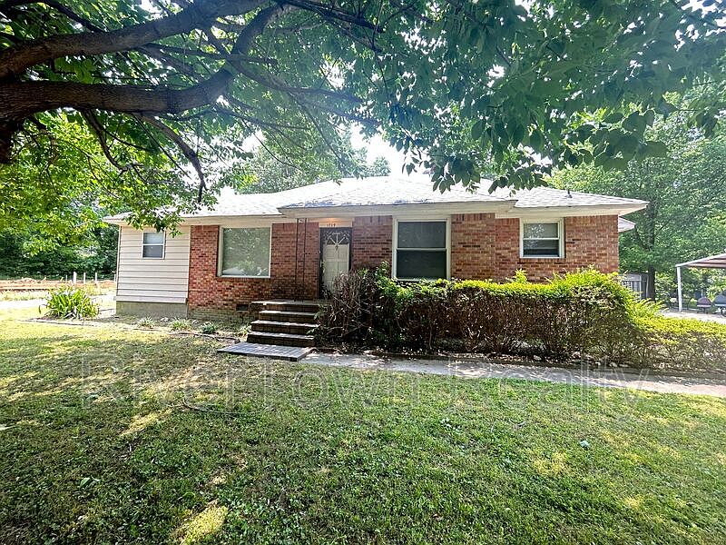 1st image of 1729 Warner Ave