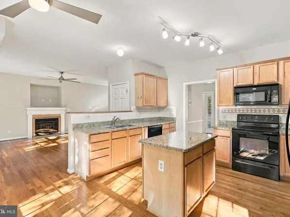 7249 Arrow Wood Dr, Fredericksburg, VA 22408