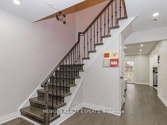 4th image of 101 Banting Cres