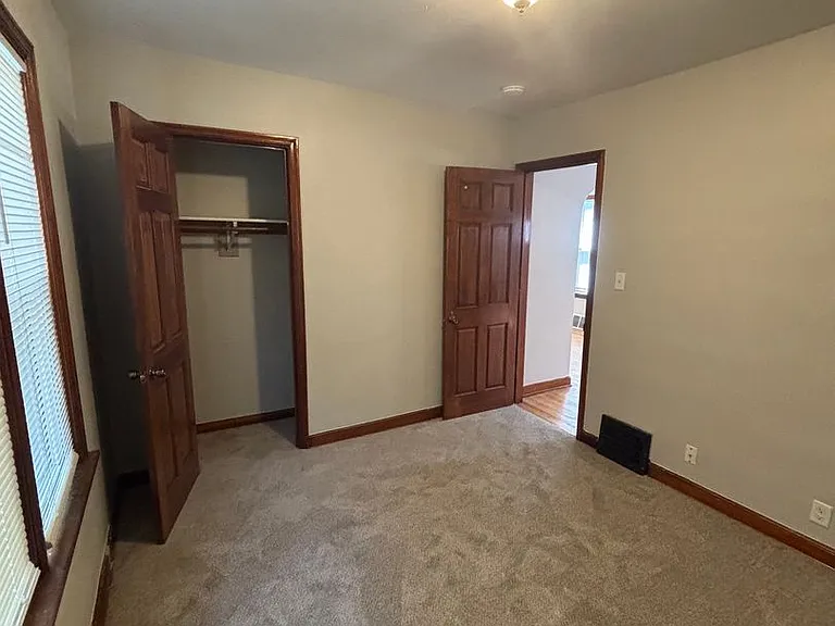 2920 N Bremen St — Photo 11