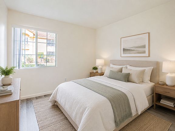 4th image of 32404 Penrose St #304