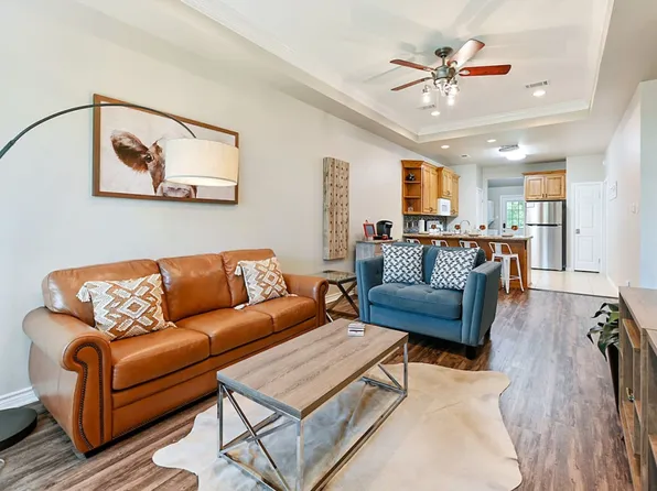 103 Winter Park #Id1328060p, College Station, TX 77840