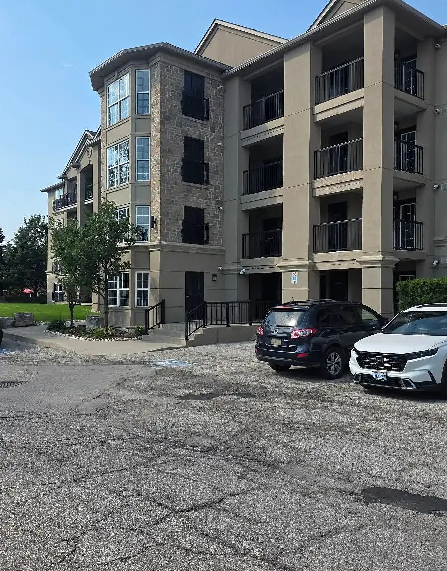 2 bed, $2,300 — Photo 1
