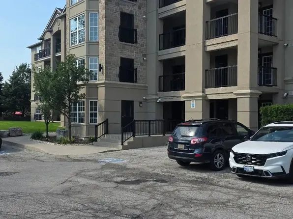 1479 Maple Ave #108, Milton, ON L9T 0B5