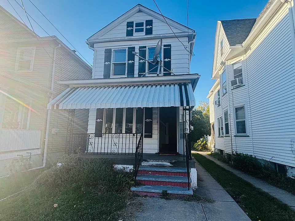 816 Scott St