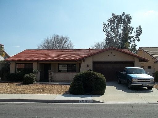 2nd image of 42271 Santee Ct
