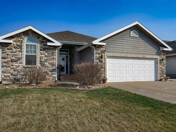 1413 W 43rd St, Hays, KS 67601