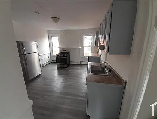 118 Babcock St #3 — Photo 7