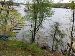 4 Crestview Rd, Andover, NJ 07821