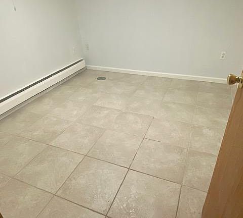 4th image of 538 Edison Ave #L