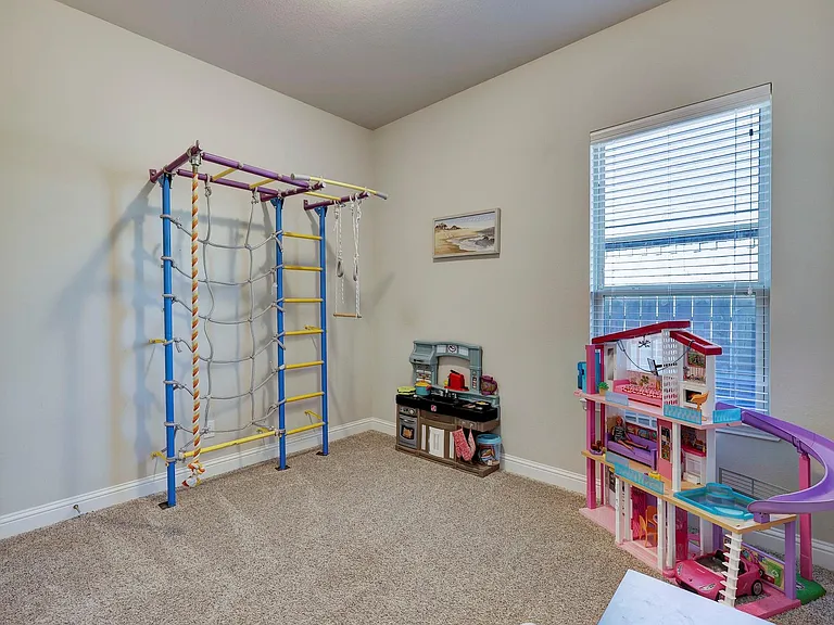 5215 Baroness Ln — Photo 23