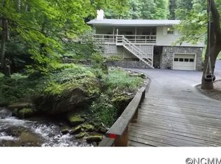 2506 Hemphill Rd, Waynesville, NC 28785