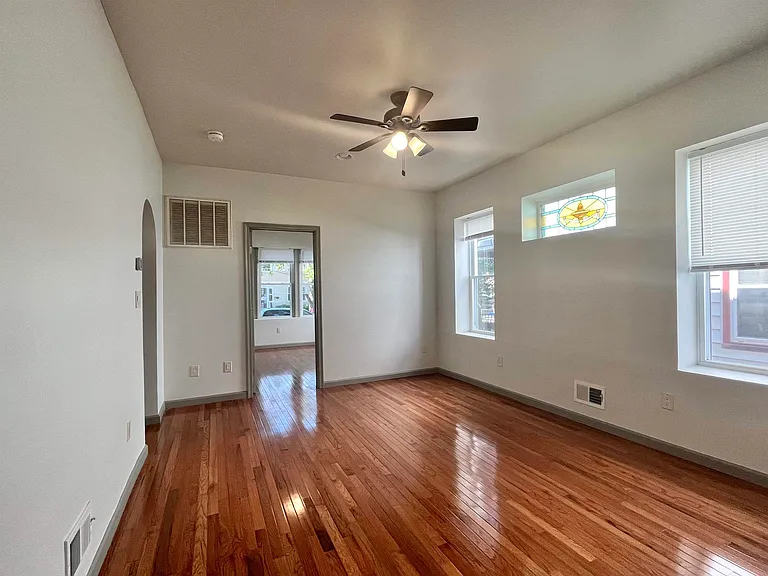 332 Virginia Ave — Photo 4