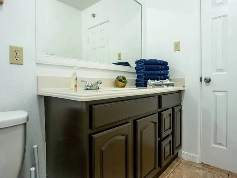 2721 Raeford Rd #1 — Photo 1