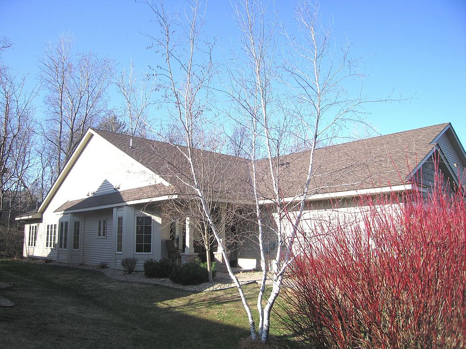 1st image of 350 Summer Ln