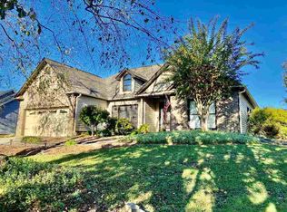 221 Georgetown Ct, Moore, SC 29369