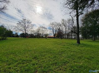 5405 Warrenton Rd, Guntersville, AL 35976