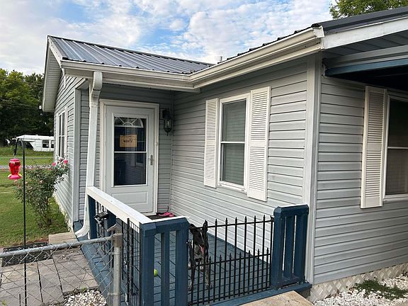 4th image of 312 Jackson St #101