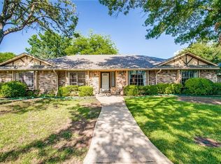 1412 Grand Teton Dr, Desoto, TX 75115