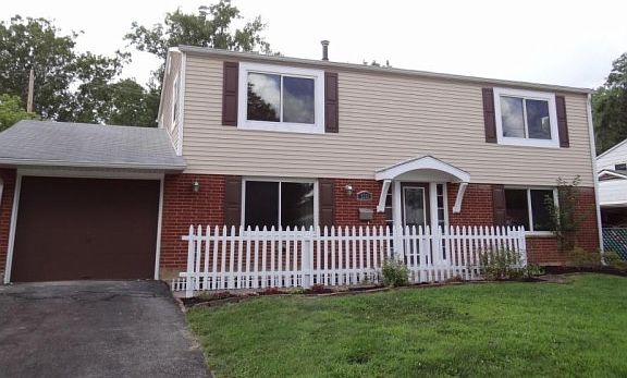2nd image of 5533 Madrid Dr