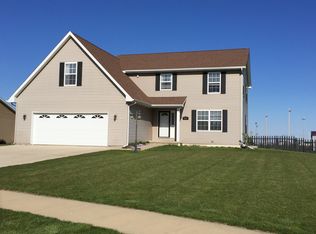 800 Allison Dr, Tolono, IL