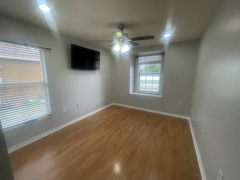 15324 Lake Bella Vista Dr — Photo 16