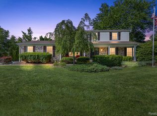 6542 Westridge St, Washington, MI 48094