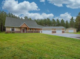 5246 Headquarters Trl, Rhinelander, WI 54501