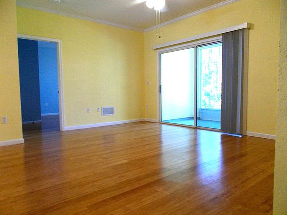 5th image of 125 Magnolia Crossing Point #2106