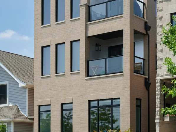 3828 N Racine Ave #3, Chicago, IL 60613