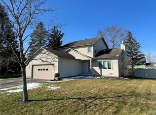 8237 Daisy Field Path, Clay, NY 13041