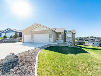 1616 Plains Bnd SE, Mandan, ND, 58554