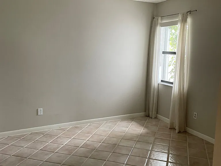 30 Paxford Ln — Photo 14