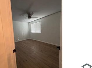350 E Plymouth St, Inglewood, CA 90302