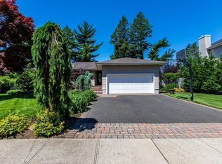 9 Putnam Ave, Jericho, NY 11753