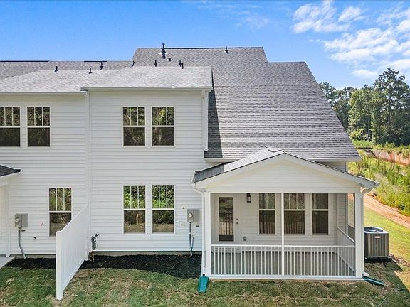 3rd image of 1572 Shallons Ct