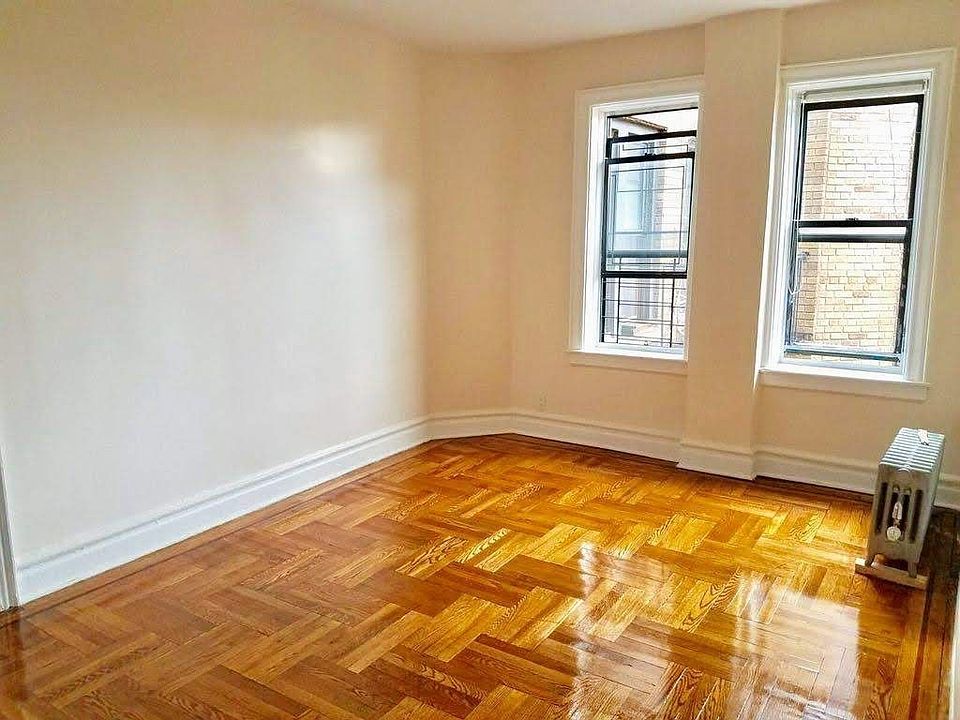 2nd image of 1601 E 7th St