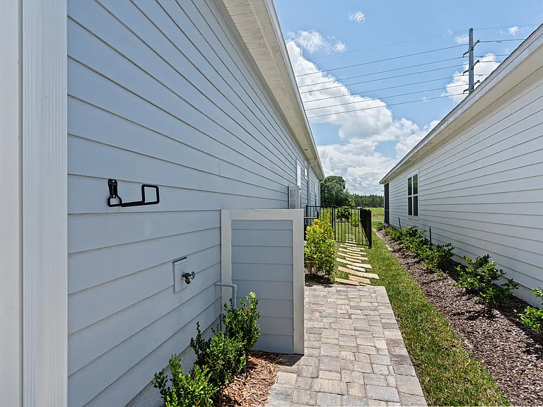 Extended Walkway w/ Trash Enclosure