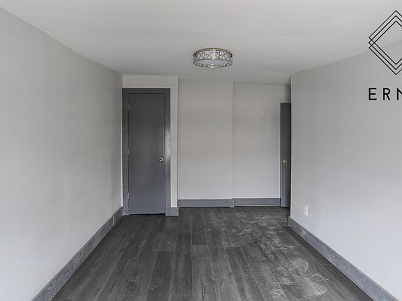 5th image of 105 Vernon Ave APT 4