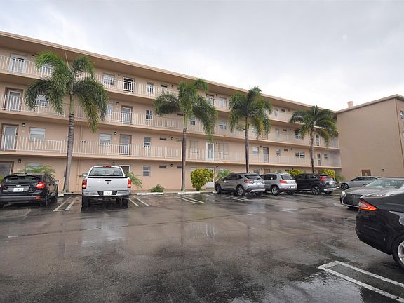 2nd image of 300 NE 26th Avenue #3080