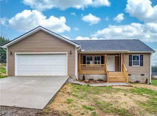 22 Kennedy Rise, Hendersonville, NC 28792