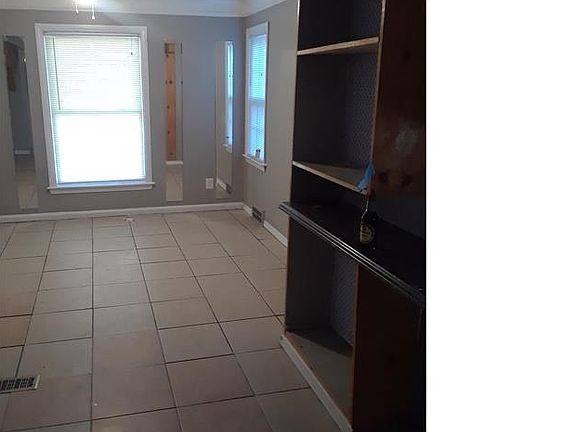 3rd image of 4335 Berkshire St
