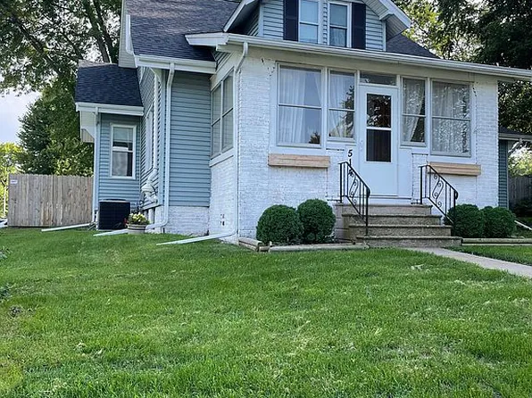 514 12th Ave, Orion, IL 61273